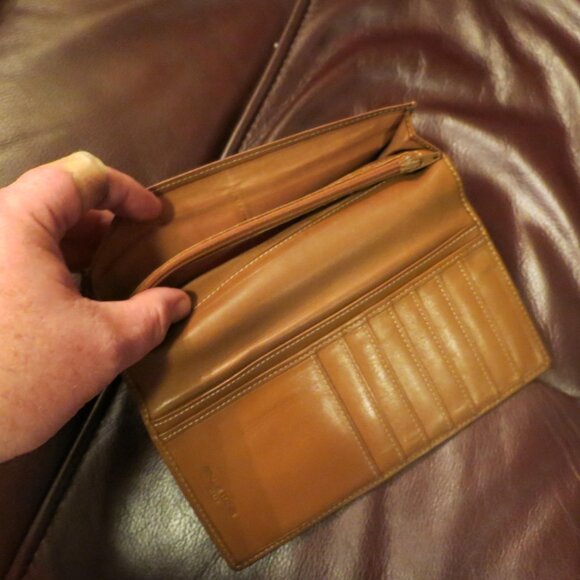 Valentino breast wallet mens - Picture 4 of 4